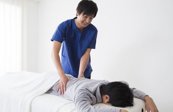整骨院は三苫のお客様が抱える悩みに高品質な骨盤矯正で対応いたします